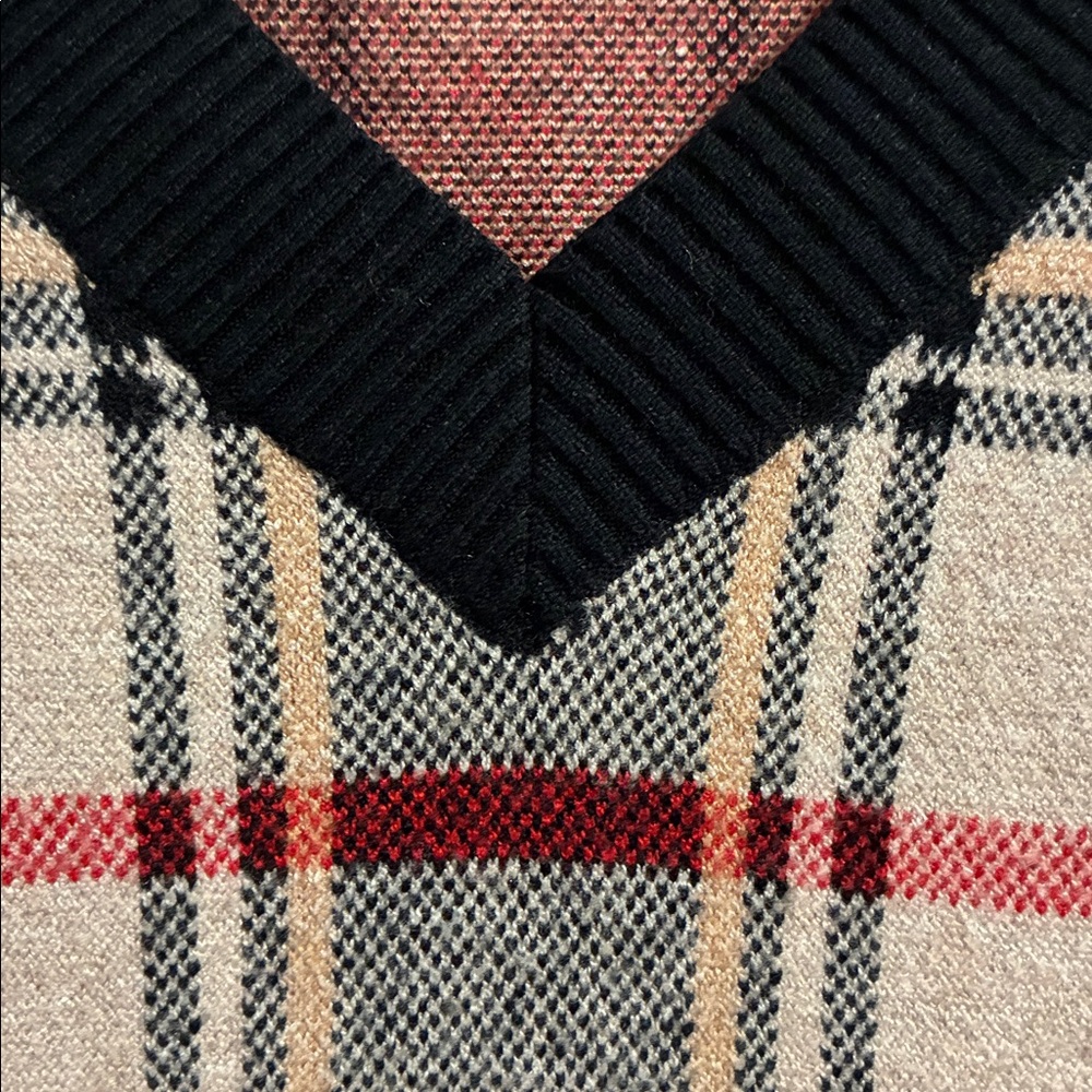 Tahari Women's V-Neck Plaid Sweater - 1X - Picture 6 of 8